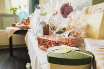 gift table 