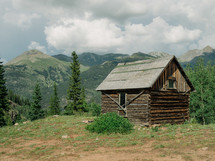 mountain cabin 