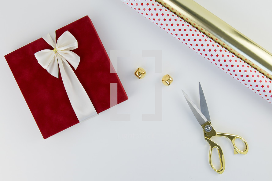 Gift wrapping supplies 