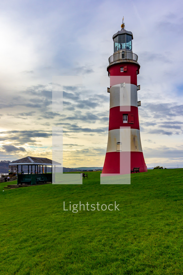 red and white lighthouse 