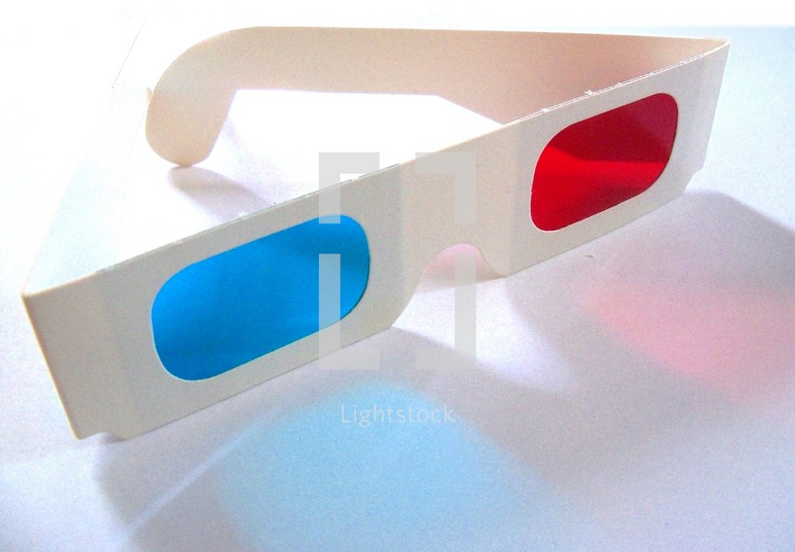 3D Glasses Anaglyph for watching 3D movies on the big screen, television, DVD Movies or 3D media over the internet or print media. 3D movies came out in the 1950's as a way to bring audiences from television back to the movie theaters and have since used to view 3D animated movies art Art shows, movies on the silver screen, television and DVD / Blue Ray movies. 