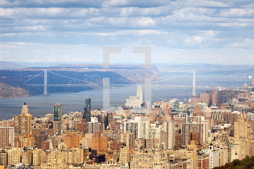New York City skyline and bridge 