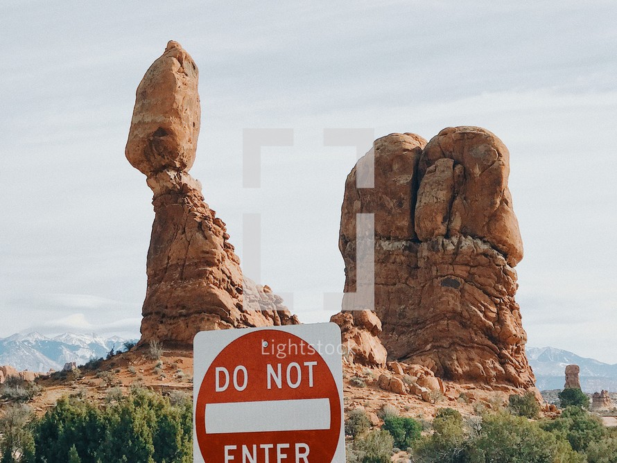 Do Not enter sign and rock peaks 