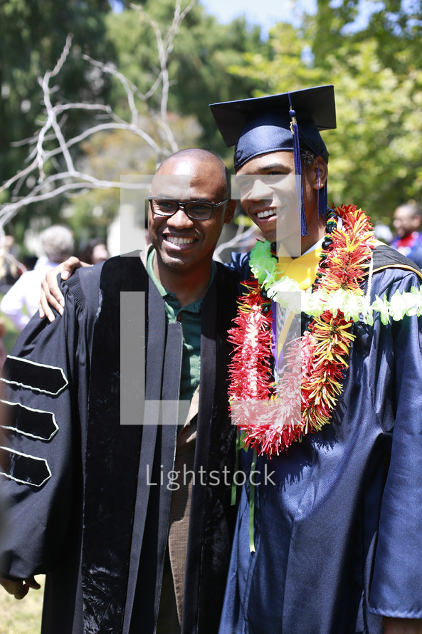 smiling graduates 