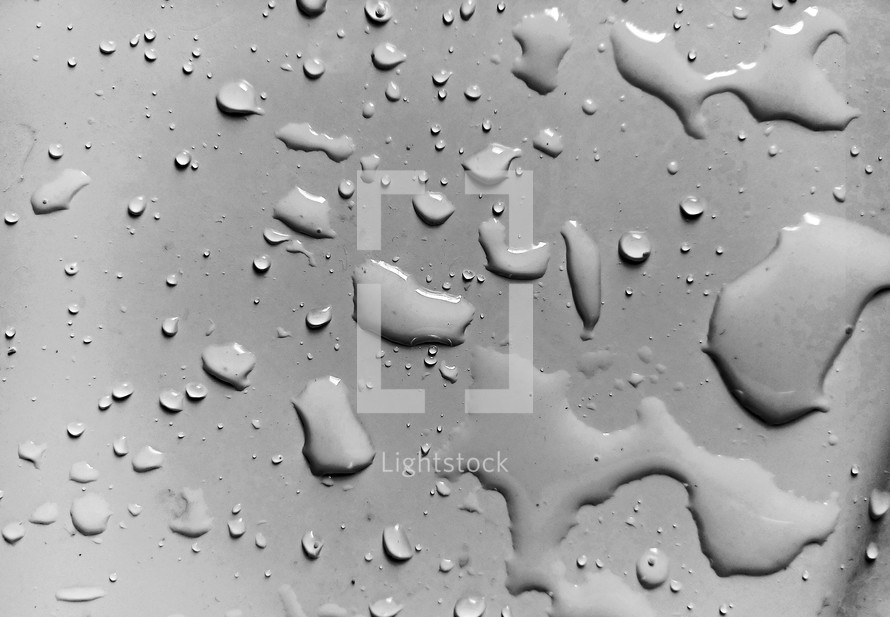 Violet water droplets background image