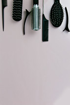 hairbrushes and combs 