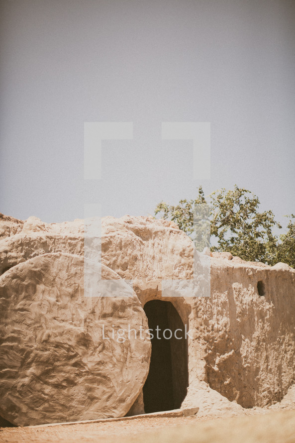 Resurrection of Jesus - empty tomb