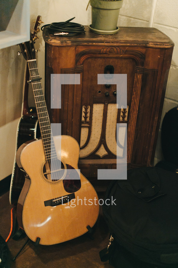 vintage radio and acoustic guitar 