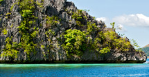 island and turquoise water in the Philippines 