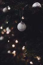ball ornaments on a Christmas tree 