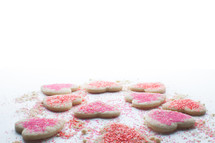 sprinkles on heart cookies 