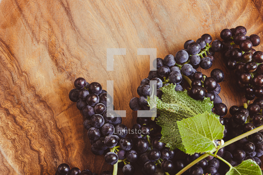 grapes on a wood background 
