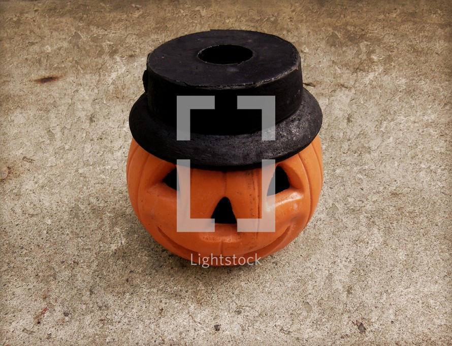 Jack-o-lantern pumpkin decoration
