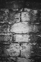 crack in a stone wall 