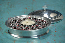 communion tray with wine and wafers 