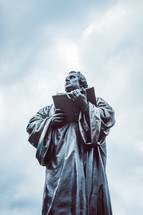 Martin Luther statue 