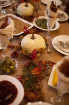 decorations on a Thanksgiving dinner table 