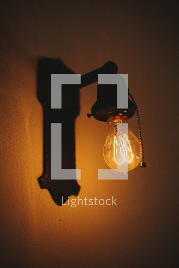 glow of a lightbulb 