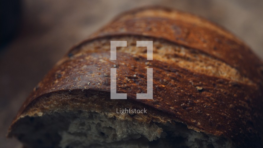 bread loaf closeup 