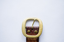 brown leather belt 