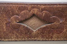 brown leather belt 