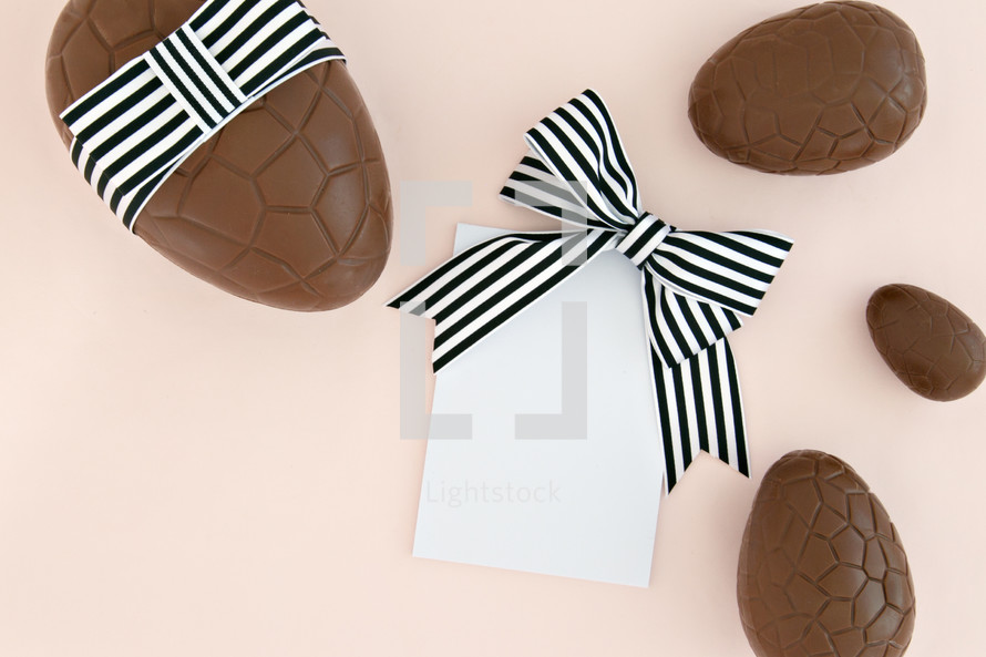 chocolate Easter eggs and notepad 