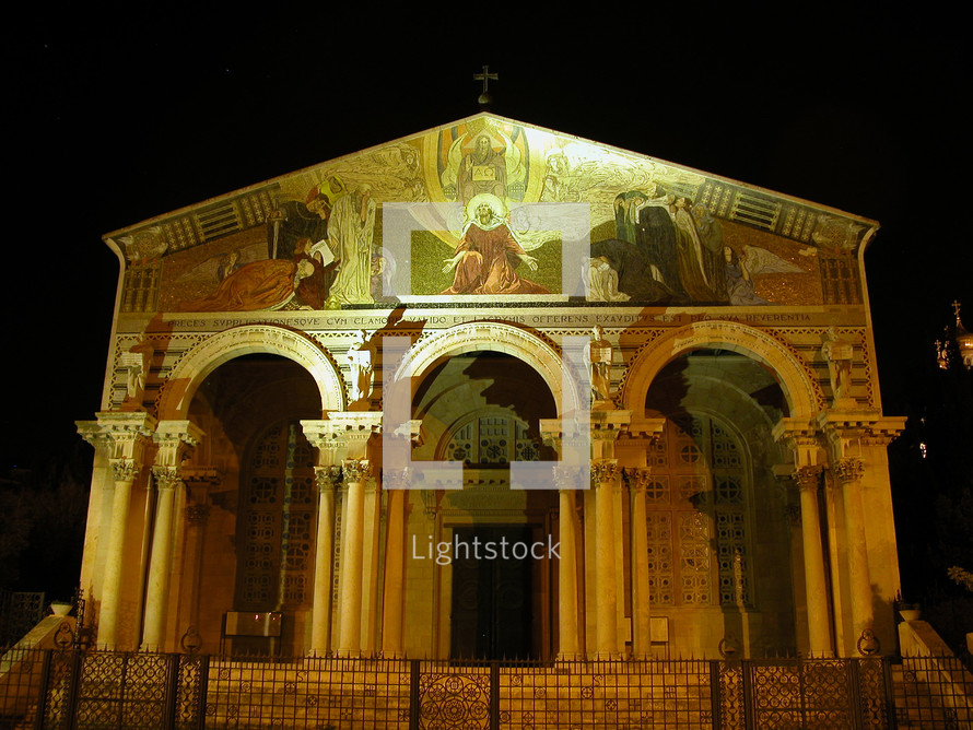 The Gethsemane Church of All Nations at night.
