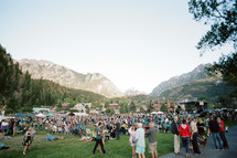 crowds at an outdoor music festival 