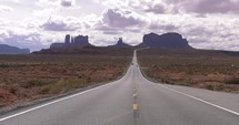 road through Monument Valley 