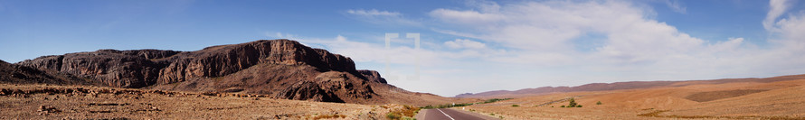 road through the desert 