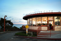Roundhouse Cafe 