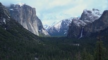 Tunnel View Overlook Yosemite