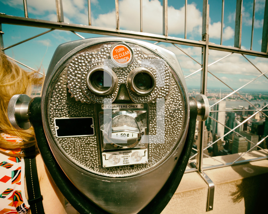 viewfinder telescope on a the roof of a NYC skyscraper 
