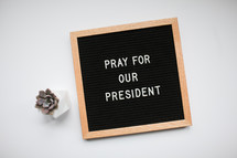 pray for our president sign 