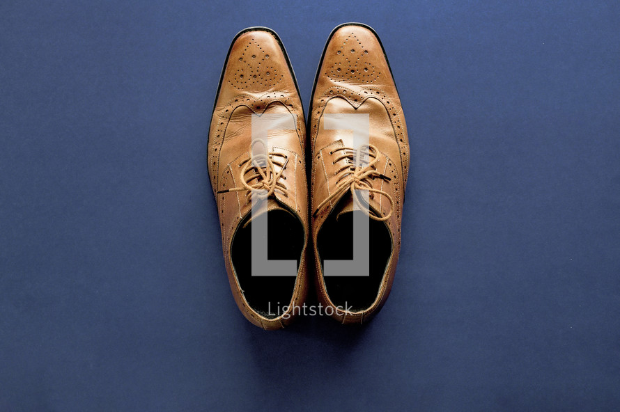 brown dress shoes 