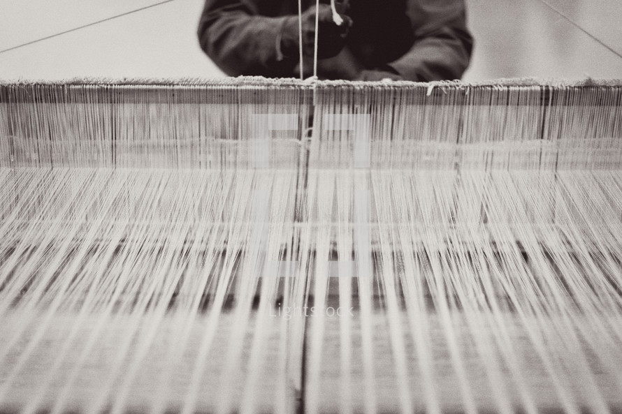 weaving loam 