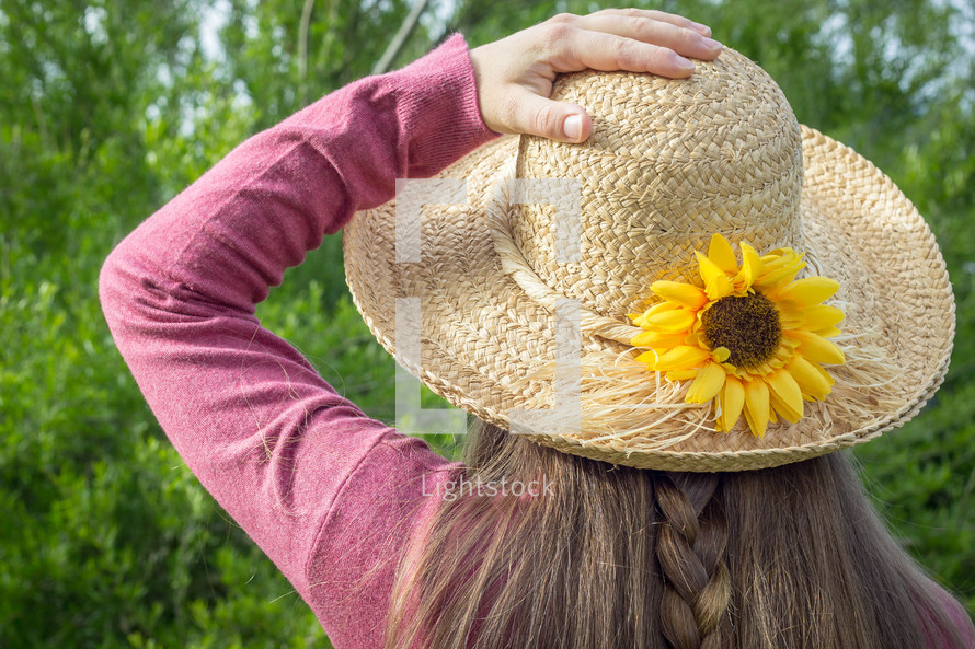 girl in a straw hat 