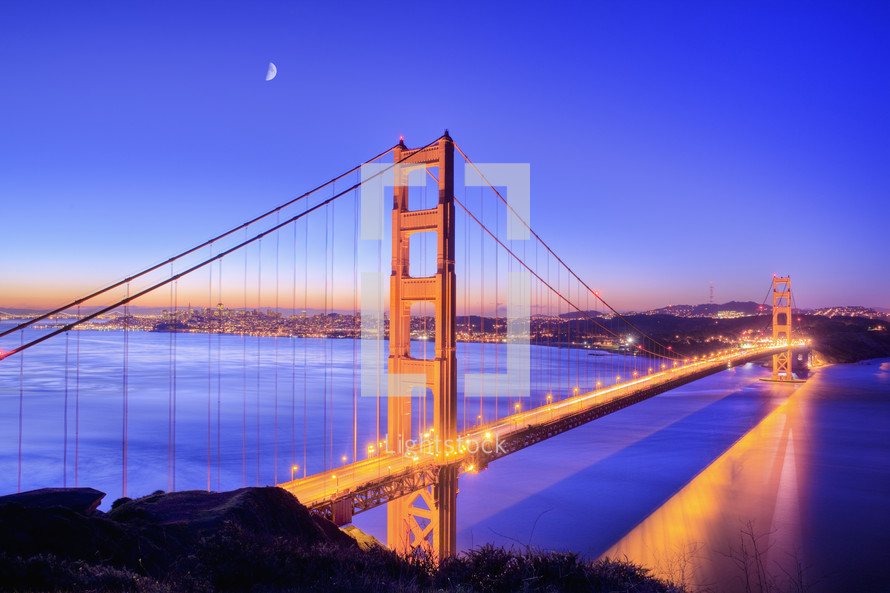 Golden Gate Bridge at dawn, San Francisco, California, USA.