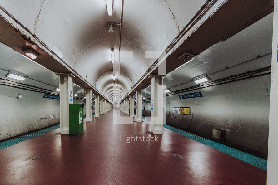 subway tunnel 