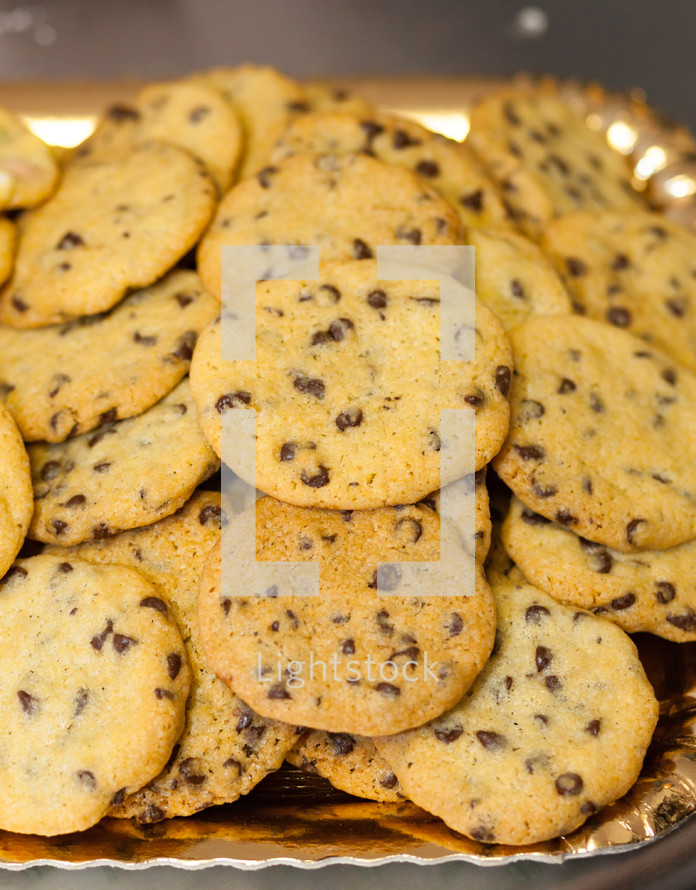 chocolate chip cookies 