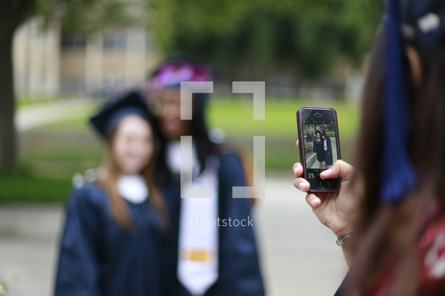 taking pictures at graduation 