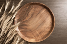 wheat border and teak wood plate