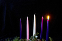 advent wreath with one candle lite 