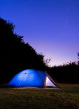 tent under the night sky 