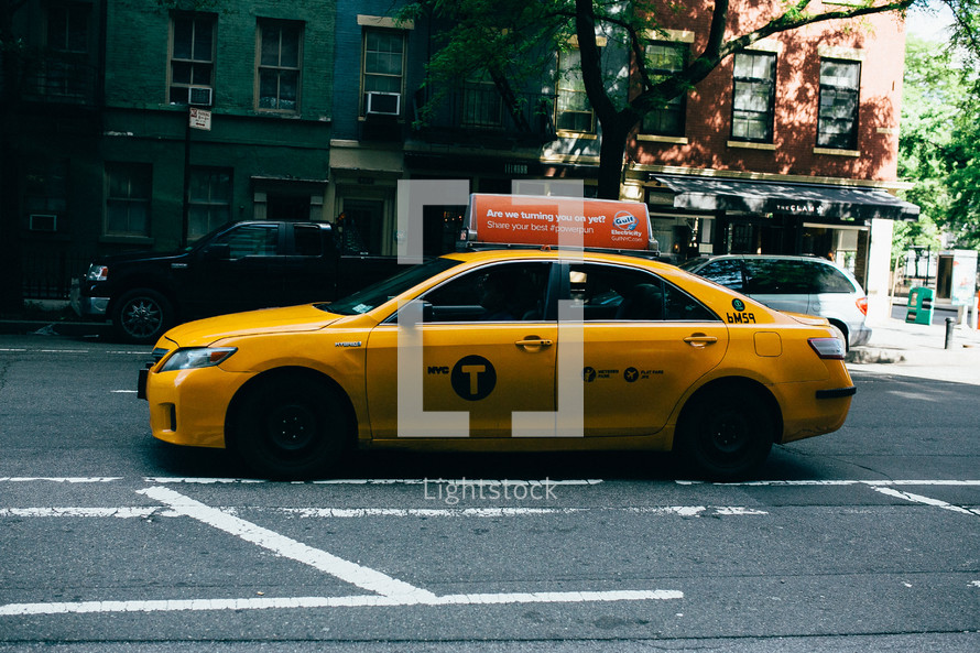 yellow taxi cab 