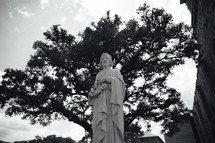 stone statue of Jesus 