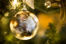 globe Christmas ornament 