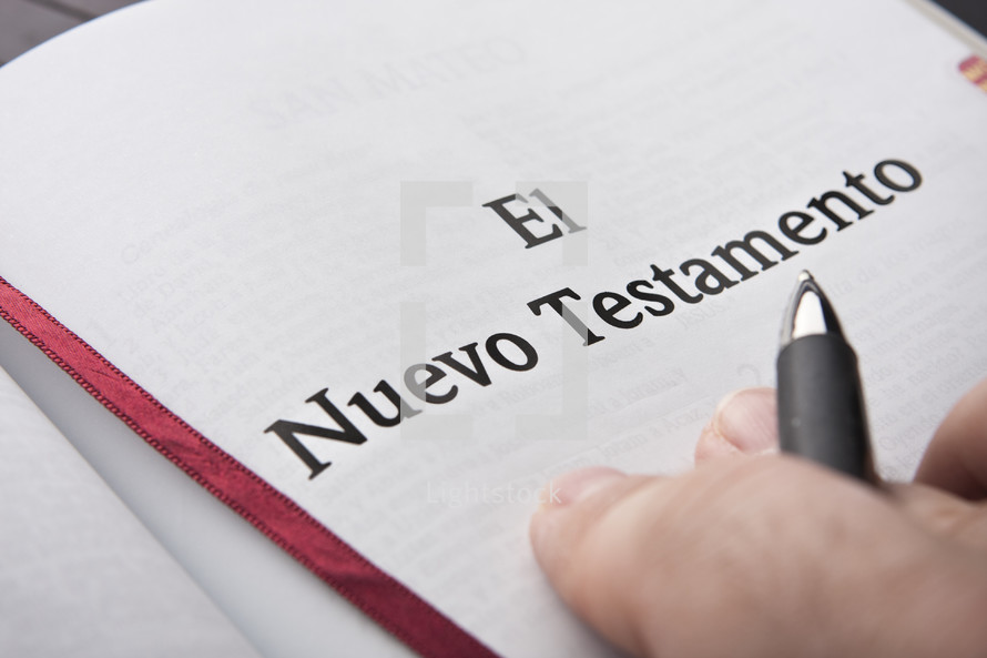 Hands on Spanish Bible; El Nuevo Testamento