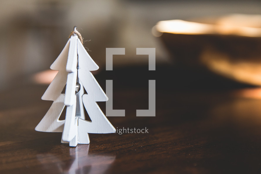 wooden Christmas tree ornament 