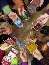 women knitting 